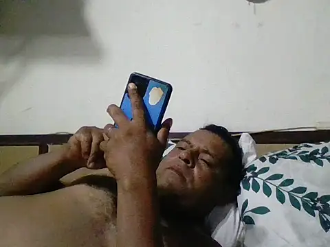 Snapshot of DesexedCooler chatting on March 2026 02:15:01 AM DesexedCooler online show from March 2026 02:15:01 AM