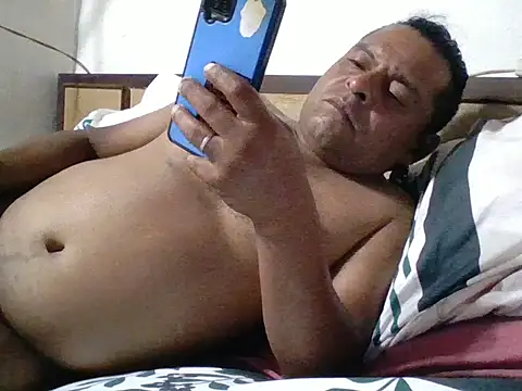 Snapshot of DesexedCooler chatting on March 2026 01:43:02 AM DesexedCooler online show from March 2026 01:43:02 AM