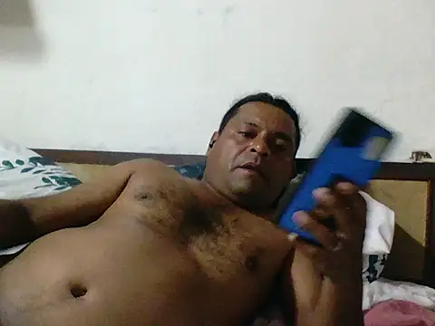 Snapshot of DesexedCooler chatting on March 2026 01:54:02 AM DesexedCooler online show from March 2026 01:54:02 AM