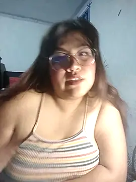 Snapshot of michu_kotomi chatting on April 2026 06:36:01 AM michu kotomi online show from April 2026 06:36:01 AM