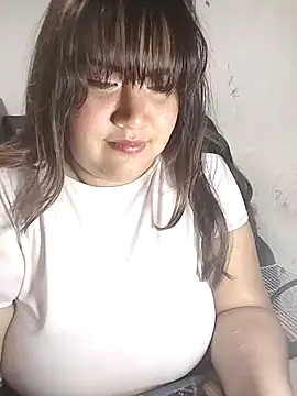 Snapshot of michu_kotomi chatting on April 2026 06:19:01 AM michu kotomi online show from April 2026 06:19:01 AM