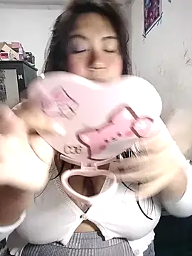 Snapshot of michu_kotomi chatting on April 2026 07:42:02 AM michu kotomi online show from April 2026 07:42:02 AM