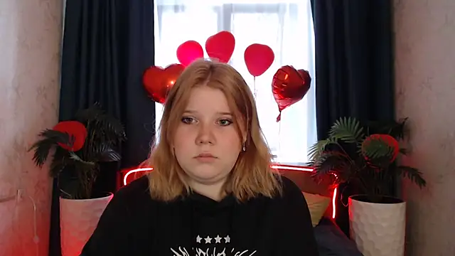 Snapshot of StripGyrl chatting on March 2026 08:21:02 AM StripGyrl online show from March 2026 08:21:02 AM