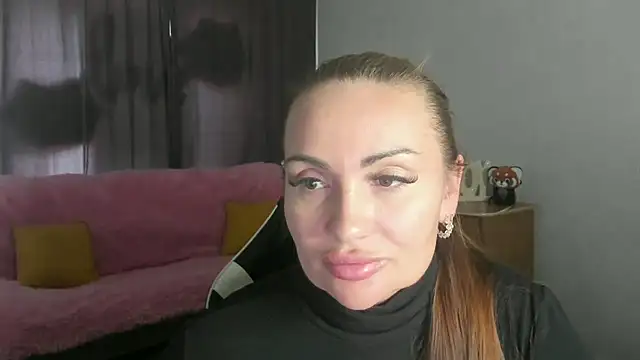 Snapshot of StripGyrl chatting on April 2026 07:28:01 AM StripGyrl online show from April 2026 07:28:01 AM