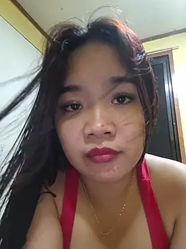 Snapshot of Polished_Princess chatting on April 2026 11:40:02 AM Polished Princess online show from April 2026 11:40:02 AM