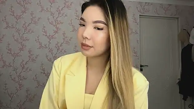 Elina Mottel online show from February 2026 09:18:02 AM