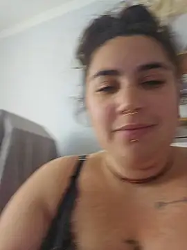 Snapshot of Deesse_luna chatting on April 2026 08:48:01 AM Deesse luna online show from April 2026 08:48:01 AM