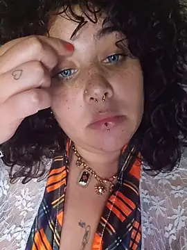 Snapshot of Deesse_luna chatting on April 2026 07:03:01 PM Deesse luna online show from April 2026 07:03:01 PM