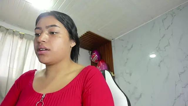 Snapshot of adhara__messY chatting on April 2026 01:58:02 PM adhara messY online show from April 2026 01:58:02 PM