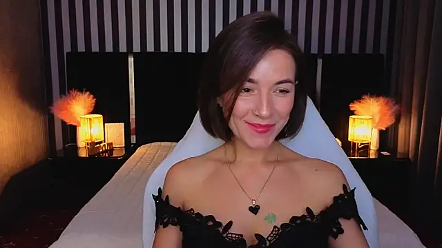 Snapshot of GracefulMichelle chatting on July 2026 07:40:02 PM GracefulMichelle online show from July 2026 07:40:02 PM
