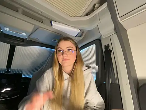 Snapshot of melanieTesss chatting on February 2026 11:11:01 AM melanieTesss online show from February 2026 11:11:01 AM