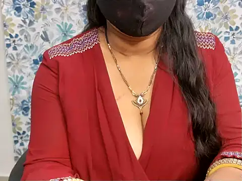 Snapshot of YOUR_URVI_ chatting on March 2026 04:47:01 AM YOUR URVI online show from March 2026 04:47:01 AM