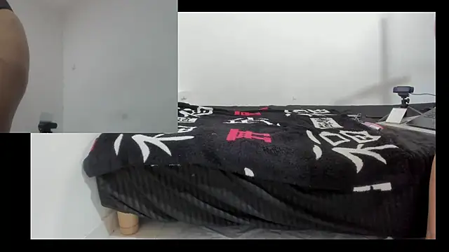 Snapshot of KaterinaRossi chatting on March 2026 03:10:02 AM KaterinaRossi online show from March 2026 03:10:02 AM