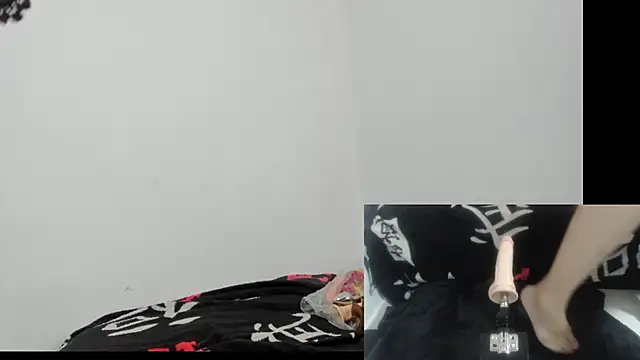 Snapshot of KaterinaRossi chatting on April 2026 03:34:02 AM KaterinaRossi online show from April 2026 03:34:02 AM