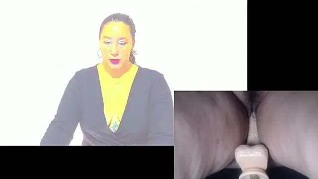 Snapshot of KaterinaRossi chatting on April 2026 01:50:01 AM KaterinaRossi online show from April 2026 01:50:01 AM