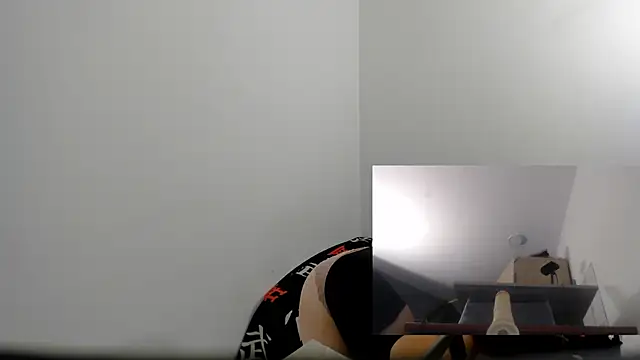 Snapshot of KaterinaRossi chatting on April 2026 01:38:01 AM KaterinaRossi online show from April 2026 01:38:01 AM