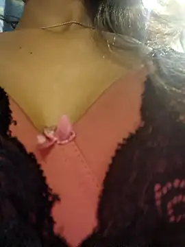 Snapshot of Rani1993 chatting on April 2026 06:35:01 PM Rani1993 online show from April 2026 06:35:01 PM