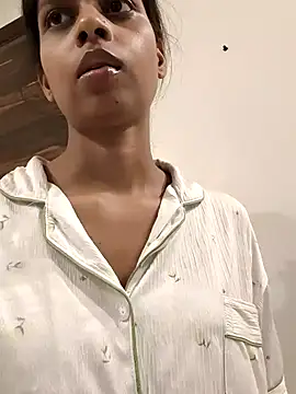 Snapshot of Rani1993 chatting on April 2026 07:58:01 PM Rani1993 online show from April 2026 07:58:01 PM