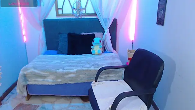 AvaHarper  online show from April 2026 12:43:01 PM