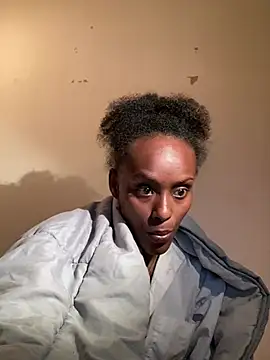 Snapshot of _Sabah_ chatting on April 2026 12:49:02 AM Sabah online show from April 2026 12:49:02 AM