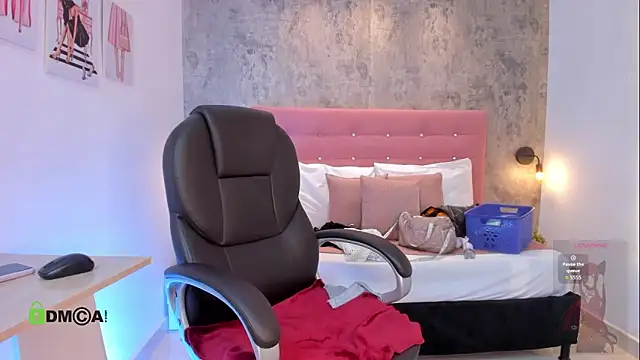 brithanycampbell online show from April 2026 12:21:01 PM