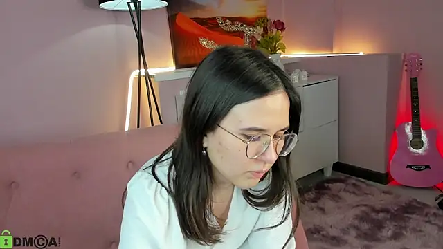 leylamirage online show from March 2026 01:51:01 PM