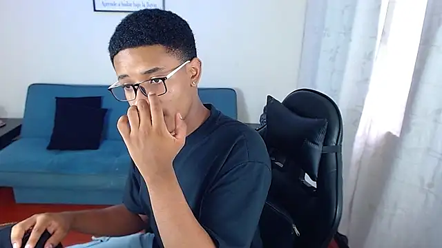 Snapshot of liiam3 chatting on March 2026 08:47:02 PM liiam3 online show from March 2026 08:47:02 PM