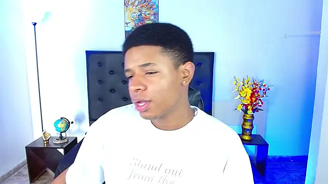 Snapshot of liiam3 chatting on April 2026 08:48:01 PM liiam3 online show from April 2026 08:48:01 PM