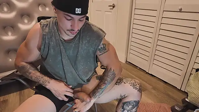 Alejandrosolerxxx online show from March 2026 08:39:01 PM