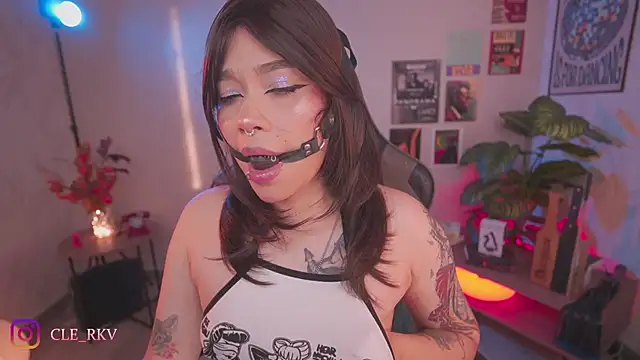 violette clerk1  online show from March 2026 10:20:01 PM