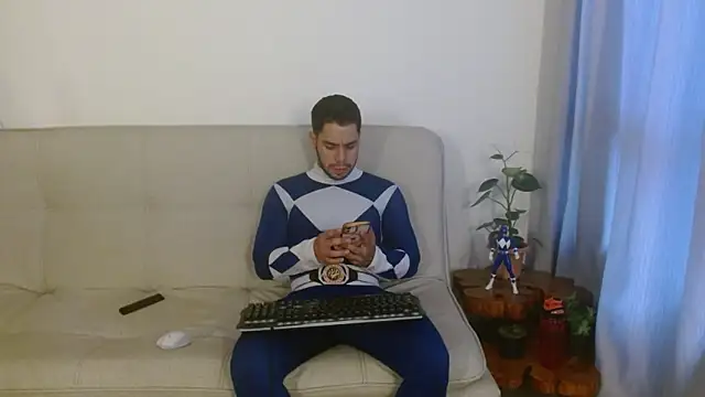 Snapshot of axellblue chatting on February 2026 11:03:01 PM axellblue online show from February 2026 11:03:01 PM