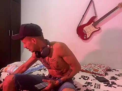 Andreyssantos online show from February 2026 04:09:01 AM