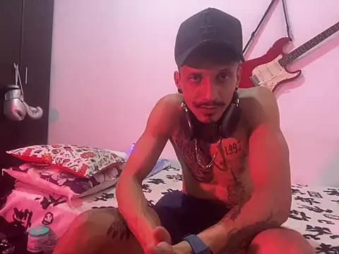 Andreyssantos online show from February 2026 01:18:02 AM