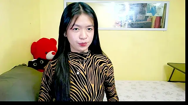 Luna Moonfang online show from July 2026 12:29:02 AM