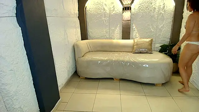 Snapshot of Elizabeth__r chatting on February 2026 03:05:01 AM Elizabeth r online show from February 2026 03:05:01 AM