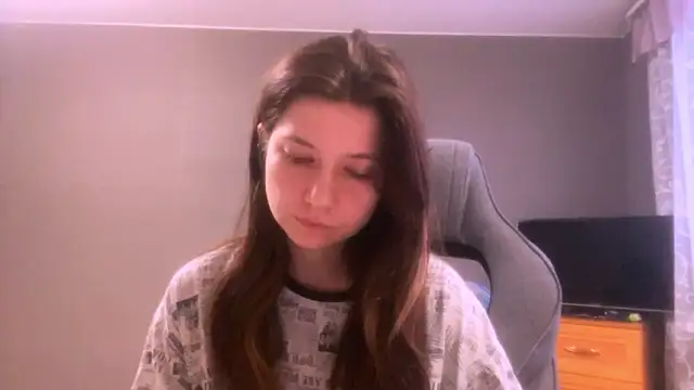 Snapshot of LunnaBliss chatting on March 2026 03:33:01 AM LunnaBliss online show from March 2026 03:33:01 AM