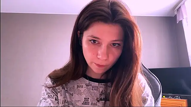 Snapshot of LunnaBliss chatting on March 2026 12:27:02 PM LunnaBliss online show from March 2026 12:27:02 PM