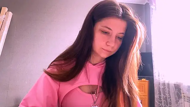 Snapshot of LunnaBliss chatting on April 2026 08:40:01 AM LunnaBliss online show from April 2026 08:40:01 AM