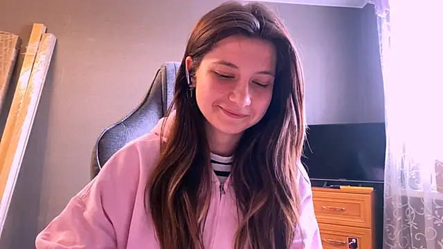 Snapshot of LunnaBliss chatting on April 2026 01:27:02 PM LunnaBliss online show from April 2026 01:27:02 PM