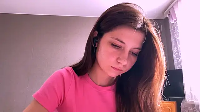 Snapshot of LunnaBliss chatting on April 2026 12:41:01 PM LunnaBliss online show from April 2026 12:41:01 PM