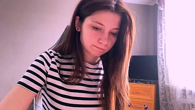 Snapshot of LunnaBliss chatting on April 2026 12:40:01 PM LunnaBliss online show from April 2026 12:40:01 PM