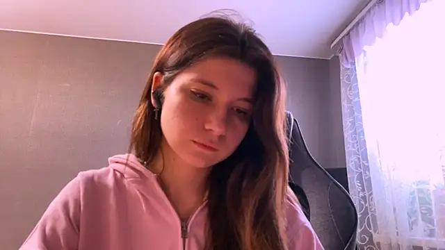 Snapshot of LunnaBliss chatting on April 2026 12:36:02 PM LunnaBliss online show from April 2026 12:36:02 PM