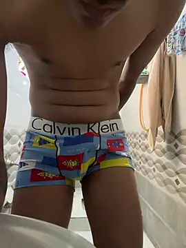 Snapshot of swaggyboii chatting on March 2026 10:40:02 AM swaggyboii online show from March 2026 10:40:02 AM