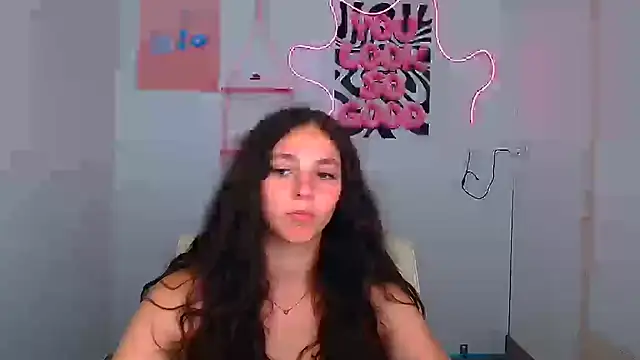KissMeJulia online show from August 2026 11:13:01 AM