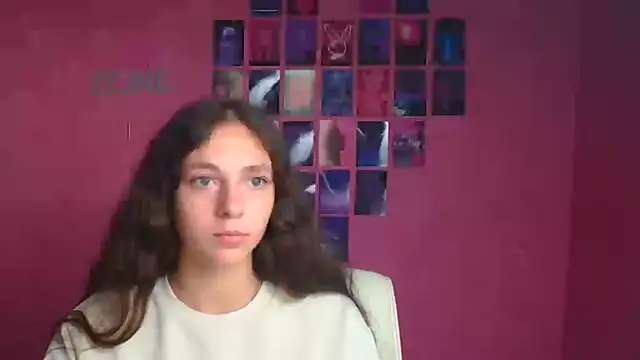 KissMeJulia online show from August 2026 05:53:01 AM
