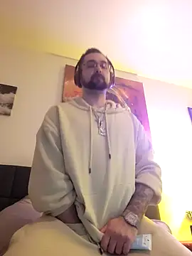 LargeLith online show from March 2026 10:17:02 PM