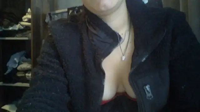 Snapshot of Geileboef28 chatting on July 2026 06:38:02 AM Geileboef28 online show from July 2026 06:38:02 AM