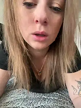 Frenchgirl45 online show from March 2026 01:17:02 PM