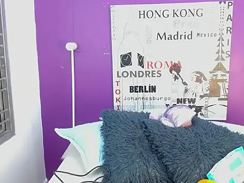 Kate Hewson online show from March 2026 12:00:02 PM