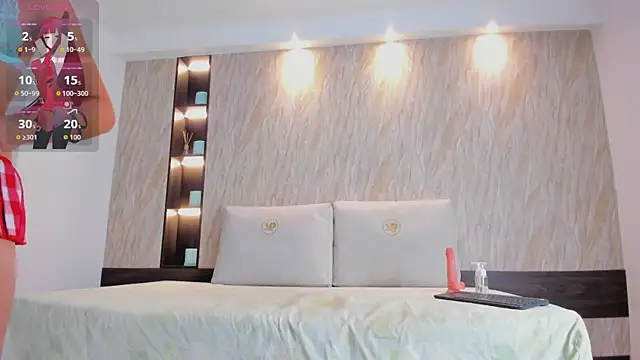 Snapshot of alina_hart chatting on February 2026 03:27:02 AM alina hart online show from February 2026 03:27:02 AM